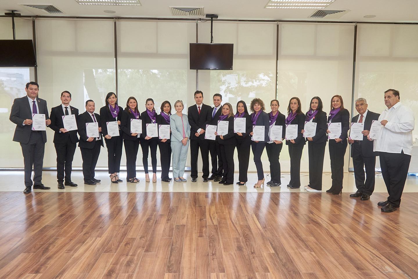 Entrega Dra. María de Villarreal nombramientos a directores del DIF Tamaulipas